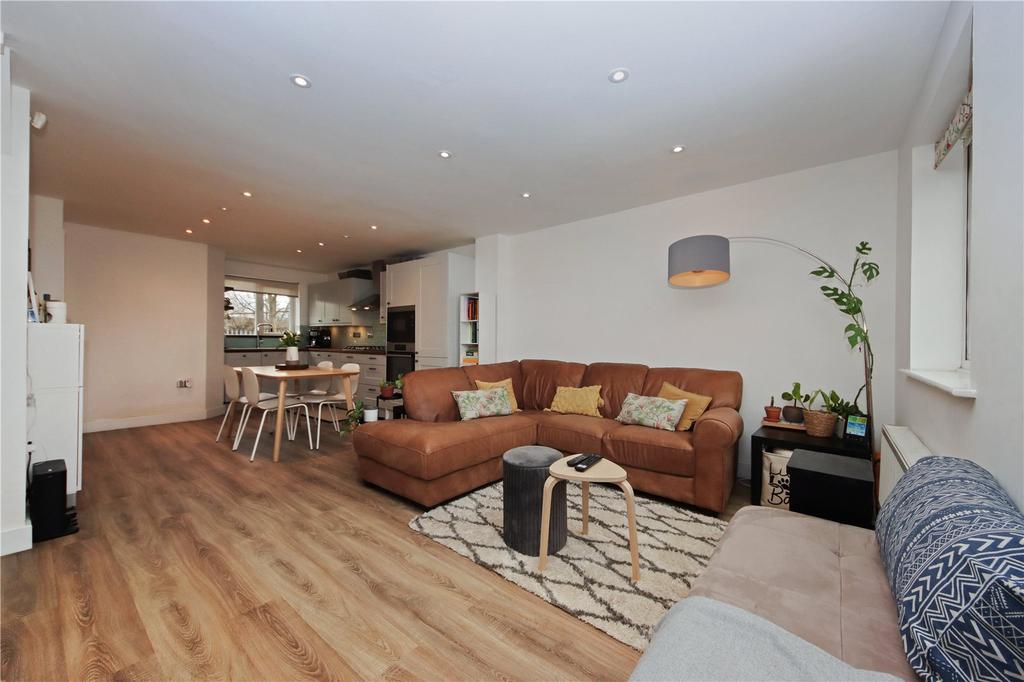 Living/Kitchen Area