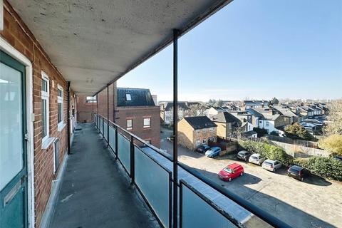 Flat 22, Concord House Coombe Road, New Malden, KT3 4RJ