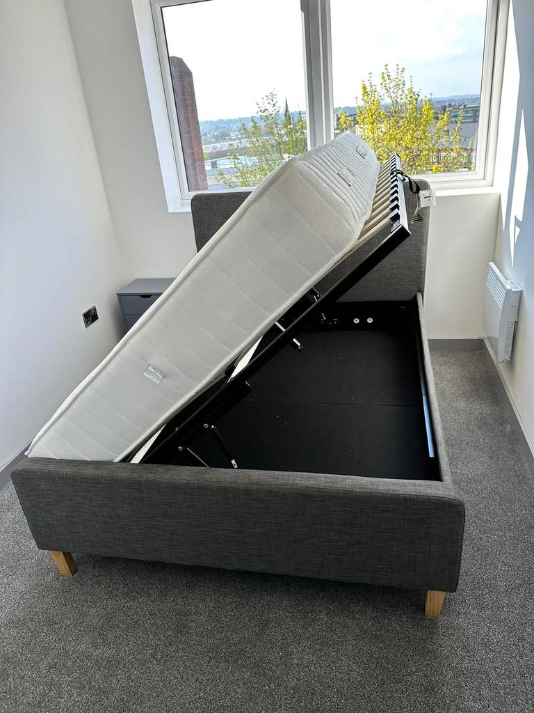 Double Bed