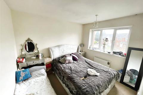 3 bedroom terraced house to rent, Langsett Road, West Midlands WV10