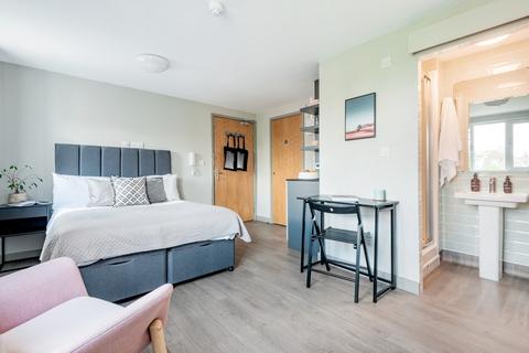 Flat share to rent, Queens Drive