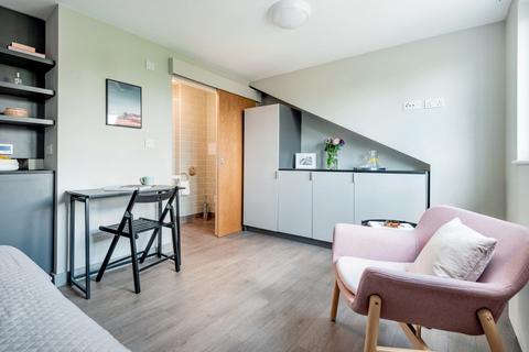 Flat share to rent, Queens Drive