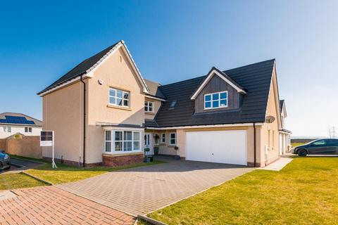 5 bedroom detached house for sale, Damselfly Road, Liberton