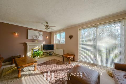 27 Harvesters, St Albans, AL4 9QU