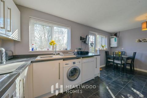 27 Harvesters, St Albans, AL4 9QU