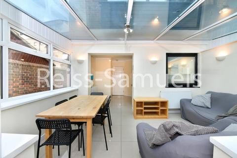 5 bedroom end of terrace house to rent, Barnfield Place, Canary Wharf, London E14