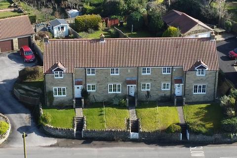 3 bedroom terraced house for sale, Castlegate, East Ayton, Scarborough, North Yorkshire, YO13