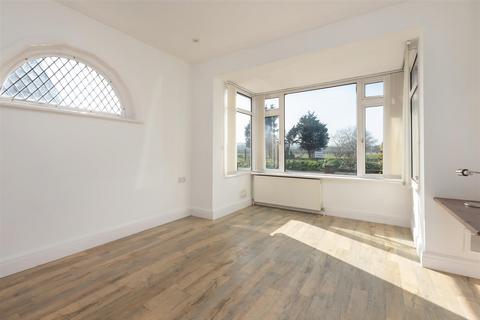 3 bedroom detached house for sale, Collingwood Road, Whitstable