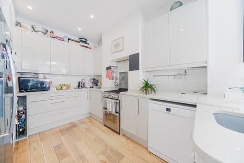 4 bedroom end of terrace house for sale, Burleigh Road, Enfield EN1