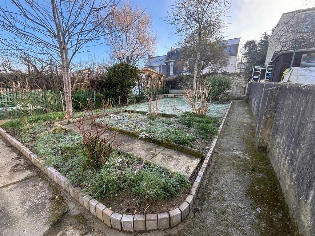 Garden 1.jpg