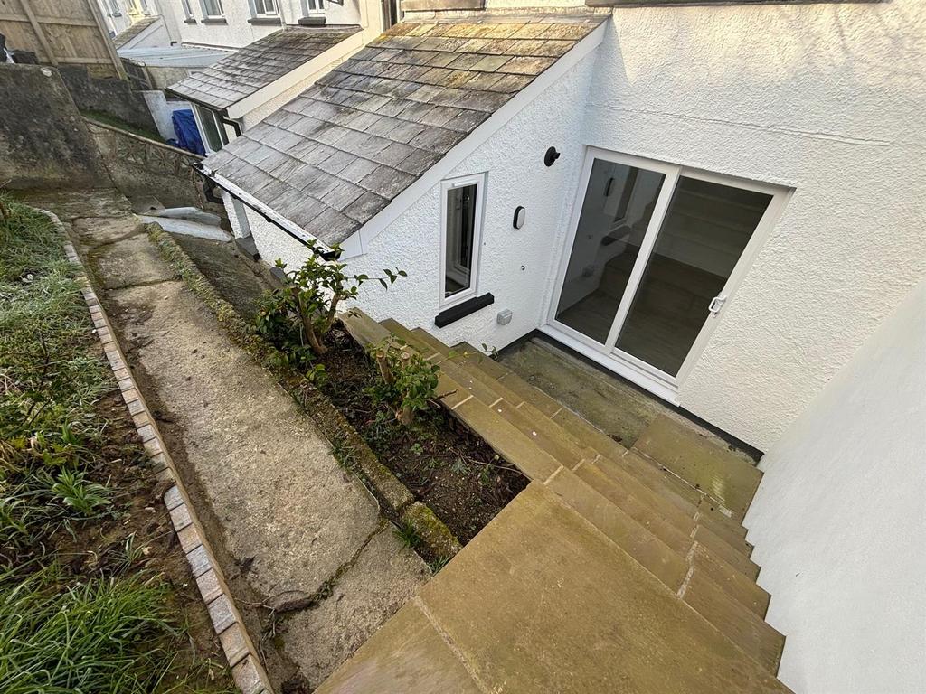 Garden 2.jpg