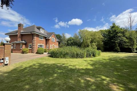 5 bedroom detached house for sale, Mill View, Thornton FY5