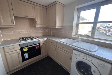 2 bedroom property to rent, Goldcrest Drive, St. Marys Island, Chatham, Kent, ME4