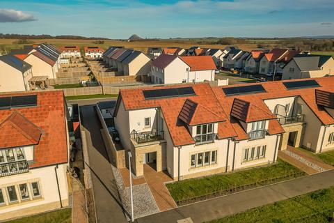 3 bedroom end of terrace house for sale, 4 Greencraig Avenue, Gullane, East Lothian, EH31 2EZ