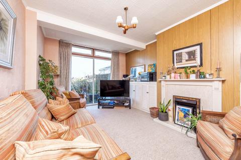 3 bedroom terraced house for sale, Wolsey Crescent, Morden