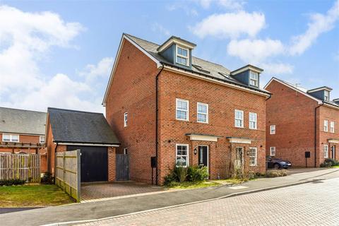 3 bedroom semi-detached house for sale, Berewood, Waterlooville, Hampshire