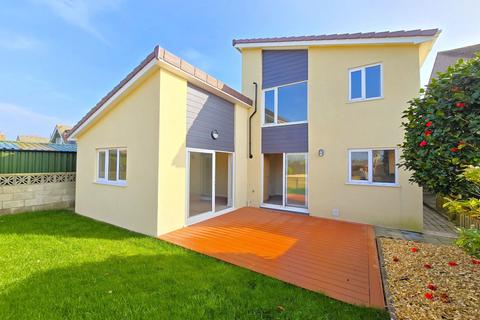 4 bedroom detached house for sale, Mote Park, Saltash PL12