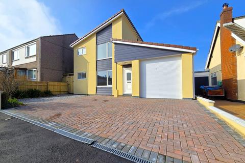 4 bedroom detached house for sale, Mote Park, Saltash PL12