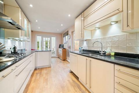 3 bedroom detached house for sale, Esher KT10