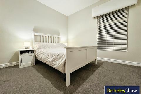 38 Basing Street, Liverpool, L19 1QS