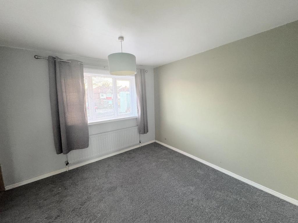 Bedroom (front)