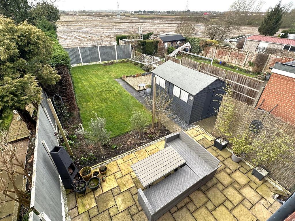 Elevated Rear Garden 682