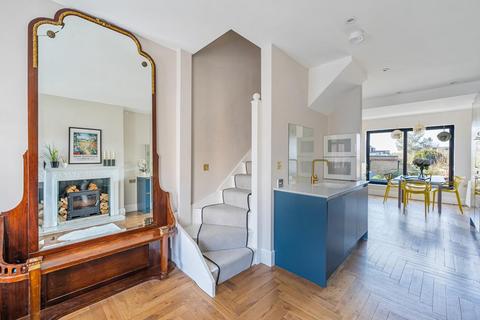 51 Park Road, Kingston Upon Thames, KT2 6DB