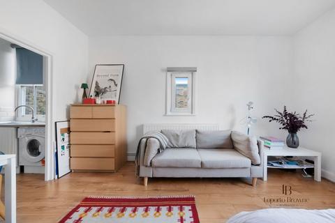 Studio for sale, Brondesbury Villas, NW6