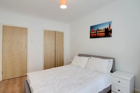 1 bedroom apartment to rent, Werna House, 31 Monument Street EC3R