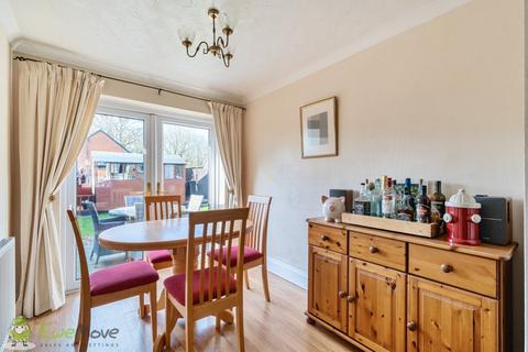 2 Ashurst Close, Tadley, RG26 4AH