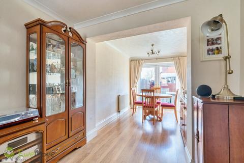 2 Ashurst Close, Tadley, RG26 4AH