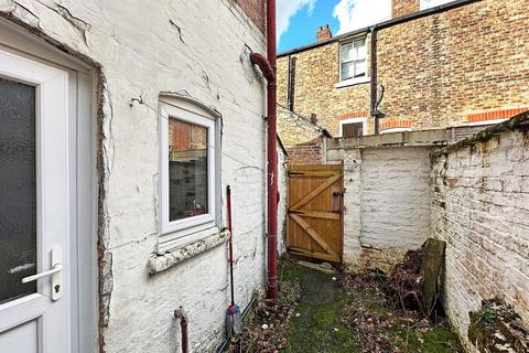 2 bedroom terraced house for sale, New Street, Altrincham