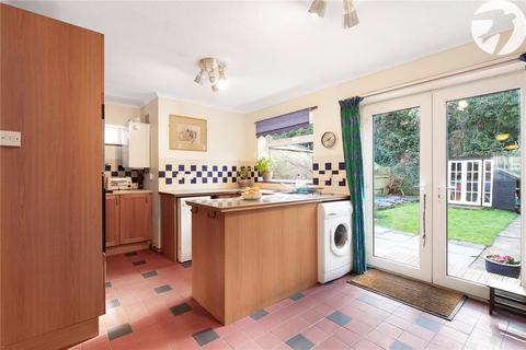 32 Springfield Avenue, Swanley, BR8 8AX