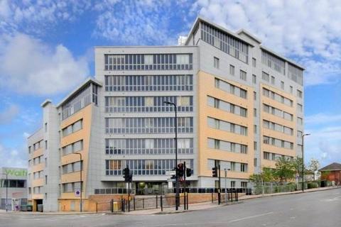 1 bedroom apartment to rent, Luminosity Court, West Ealing W13