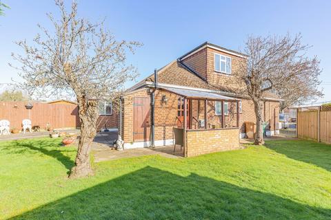 4 bedroom detached bungalow for sale, Kingsway, Stanwell, TW19