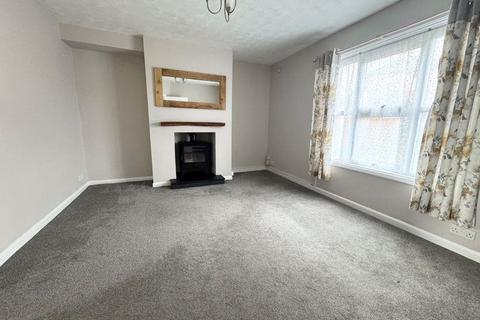 3 bedroom semi-detached house to rent, Hoker Road, Exeter