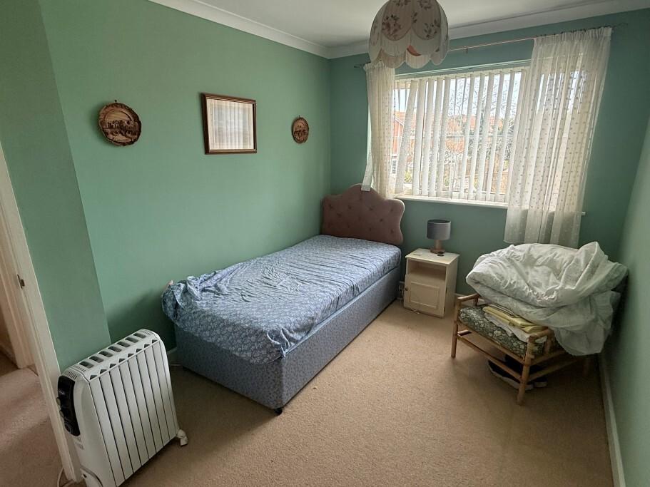 Bed 2 Pic 2