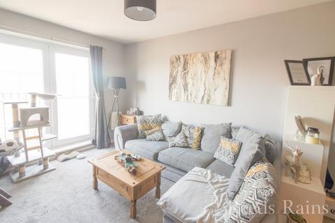 2 bedroom apartment for sale, Robinson Road, Cheshire CH65