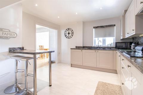 49 Bourne Avenue, Basildon, SS15 6DY