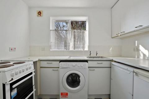 1 bedroom flat for sale, Orchard Grove, London