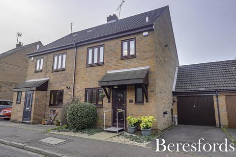 3 bedroom semi-detached house for sale, Brackens Drive, Warley, CM14