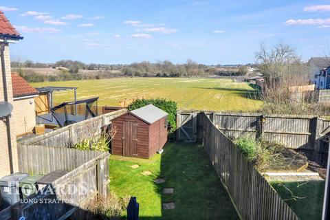 3 bedroom semi-detached house for sale, Saxifrage Close, Norwich