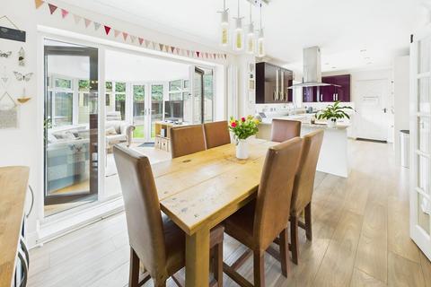 4 bedroom detached house for sale, Old Swanwick Lane, Southampton SO31