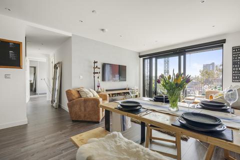 2 bedroom apartment for sale, Curie House, Wallis Road, London, E9