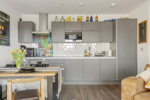 2 bedroom apartment for sale, Curie House, Wallis Road, London, E9