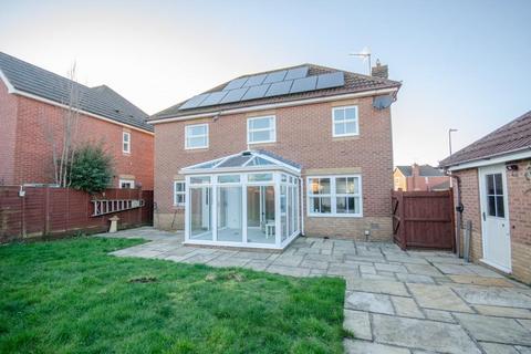 4 bedroom detached house for sale, Heathfields, Downend, Bristol, BS16 6HT