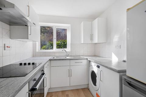 1 bedroom flat for sale, Linwood Close, London, SE5