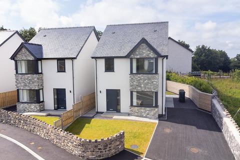 3 bedroom detached house for sale, Gwalchmai, Holyhead, Isle of Anglesey, LL65