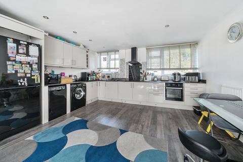 2 bedroom apartment for sale, Caveside Close, Chislehurst