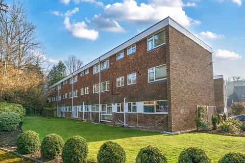 7, Rutland Court Caveside Close, Chislehurst, BR7 5NL